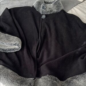 Sweet Magnolia Black Cape with Gray Faux Fur Trim One Size